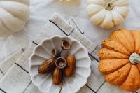 Kaboompics - Pumpkin - acorns - white background