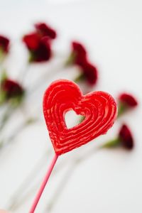Kaboompics - Heart shaped lollipop
