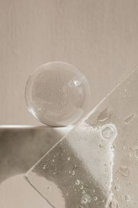 Kaboompics - Beyond the glass - conceptual photography
