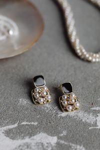 Pearl jewelry - earrings