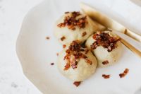 Kaboompics - Dumplings with meat - Pyzy z mięsem