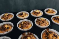 Kaboompics - Homemade chocolate chip muffins
