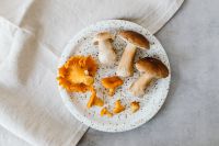 Kaboompics - Mushrooms collected in the forest - chanterelles and boletes