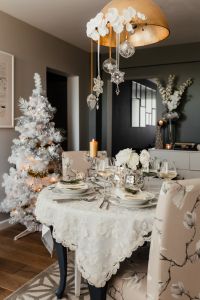 Kaboompics - Dining table during Christmas Eve - white Christmas tree, silver-and-white decorations