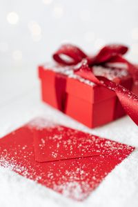 Kaboompics - Red Christmas Gift and Red Envelope