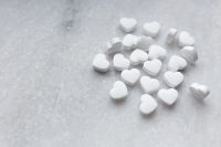 Kaboompics - White Candy Hearts