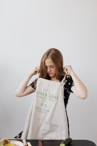 Kaboompics - Teen Girl wears an apron