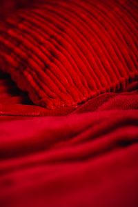 Details of romantic red bedding