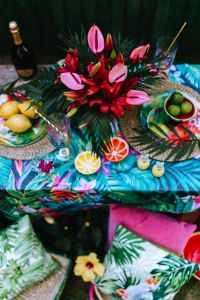 Kaboompics - Party Table, Flowers, Lemons, Limes, Drinks, Pillows
