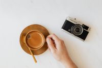 Kaboompics - Coffee - vintage camera
