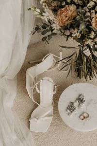 Kaboompics - Jewelry - earrings- wedding rings - shoes