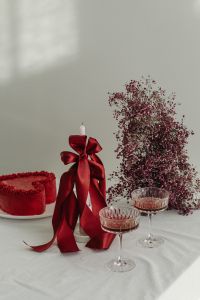 The romance of ribbons - Bow Candle Holder - Glasses with wine