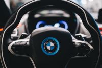 Kaboompics - Steering wheel of the BMW i8