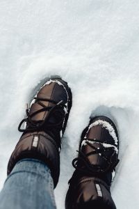 Kaboompics - Winter boots in the snow - Moon Boots