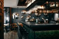 Kaboompics - Bar in the eclectically designed interior