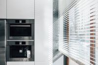 Kaboompics - Window blinds in a modern kitchen