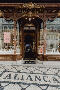 Kaboompics - Tous shop, Lisbon, Portugal