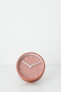 Kaboompics - Timekeepers - watch - hourglass - alarm clock