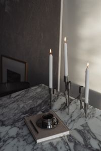 Arabescato Marble Table - Metal Coffee Cup - Calendar - Candleholder