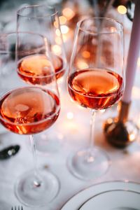 Kaboompics - Rose wine glass on christmas table
