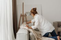Everyday Domestic Bliss - A Woman's Journey through Home Cleaning and Comfort