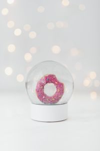 Kaboompics - Snowball Glass