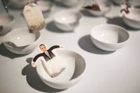 Kaboompics - Funny tea bags and little white cups