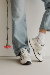 Kaboompics - Sneakers shoes - long white striped socks