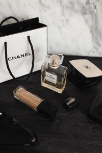 Chic Essence: A Curated Collection of UGC Chanel-Inspired Imagery