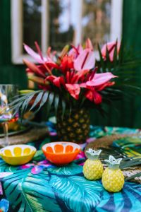 Kaboompics - Pineapple home accessories, tropical flowers