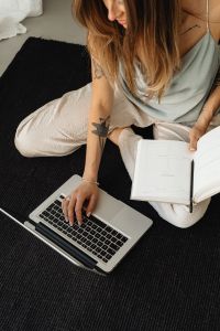 Laptop - computer - MacBook - notebook - organizer