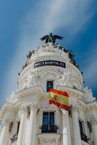 Kaboompics - The Metropolis Building or Edificio Metrópolis, Madrid, Spain