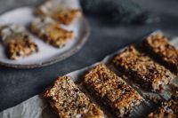 Kaboompics - A Healthy Granola & Peanut Snack Bar