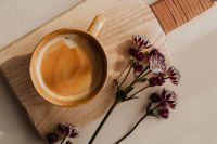 Kaboompics - Coffee & Great Masterwort