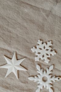 Kaboompics - Christmas backgrounds - natural linen - flatlay