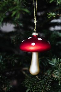 Kaboompics - Christmas Baubles Hanging on Christmas Tree