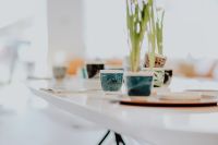 Kaboompics - Blue mugs on the table