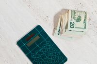 Kaboompics - Calculator with US dollars