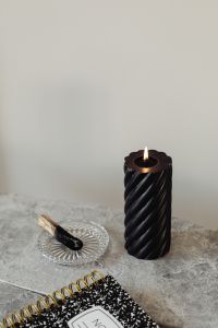 Black candle - palo santo - marble table