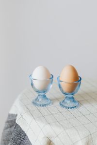 Kaboompics - Glass egg holders