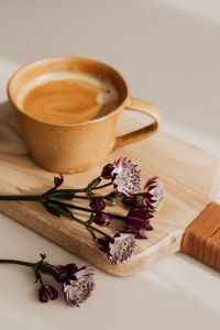 Kaboompics - Coffee & Great Masterwort