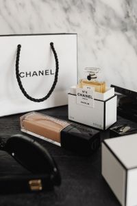 Chic Essence: A Curated Collection of UGC Chanel-Inspired Imagery