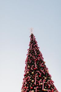 Kaboompics - Christmas tree and decorations at the Manufaktura shopping mall