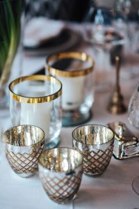 Kaboompics - Table decorations with golden motifs