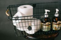 Kaboompics - Toiletries in a metal basket