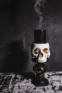 Kaboompics - Halloween Skull with Smoke Candle